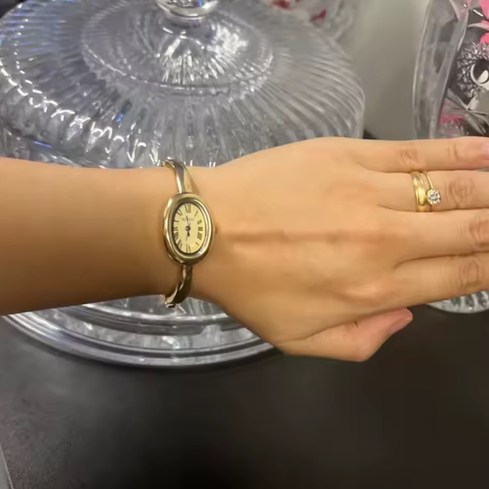 Baignoire Vintage Gold&Silver Oval Bracelet Watch Set - Picture 11 of 17